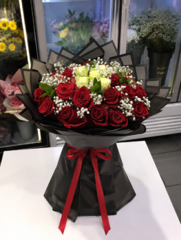 PREMIUM RED ROSE BOUQUET - 25 RO