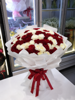RED AND WHITE ROSE MIX BOUQUET - PREMIUM BOUQUET