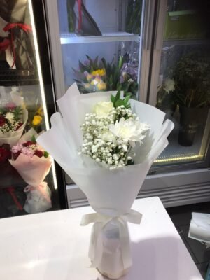 WHITE BOUQUET
