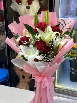 LILLY ROSE BOUQUET