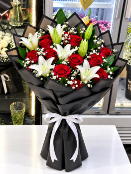 LILLY ROSE MIX BOUQUET