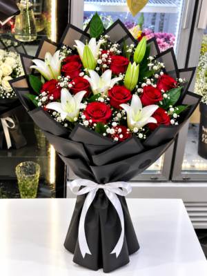 LILLY ROSE MIX BOUQUET