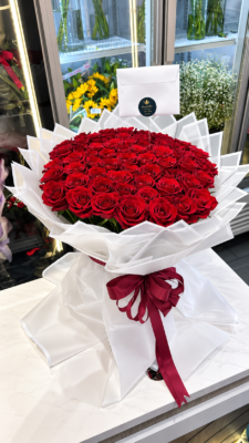 PREMIUM RED ROSE BOUQUET - 51 ROSES