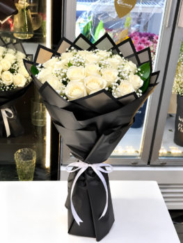 WHITE ROSE BOUQUET ELEGANCE - 18 ROSES
