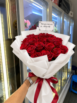 RED ROSE BOUQUET - 20 ROSES